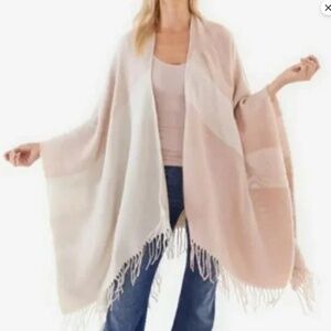 SOIA & KYO Blush Rose Pink Fringe Shawl Scarf Wrap Cardigan Blanket Poncho OS